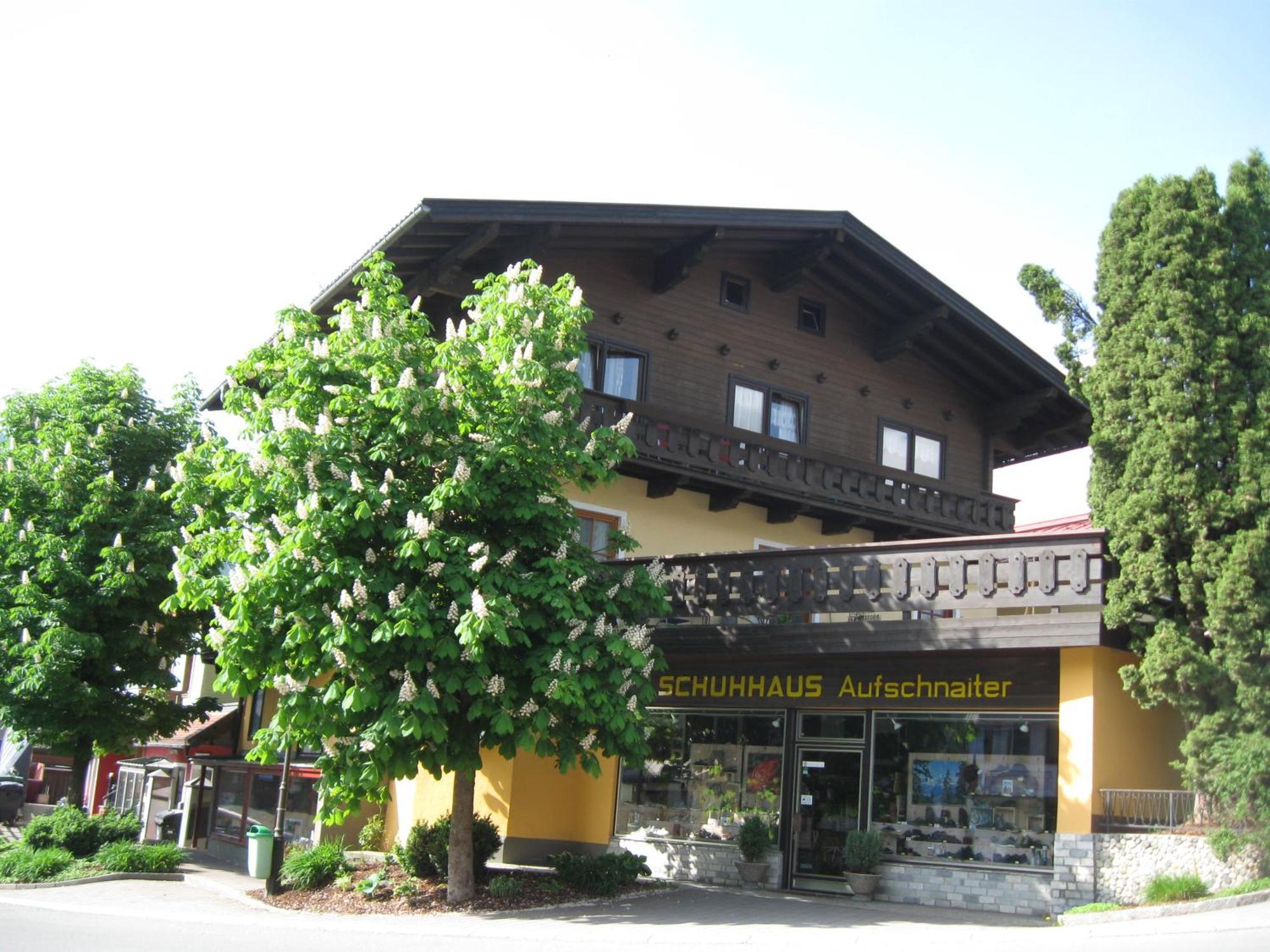 Appartamento Haus Am Dorfplatz Uttendorf Esterno foto
